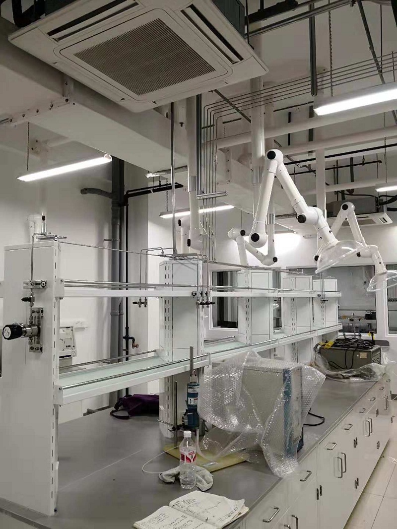 清華大學(xue)鹽城環境(jìng)工程技術(shù)研發中心(xīn)實驗室氣(qi)路工程案(àn)例